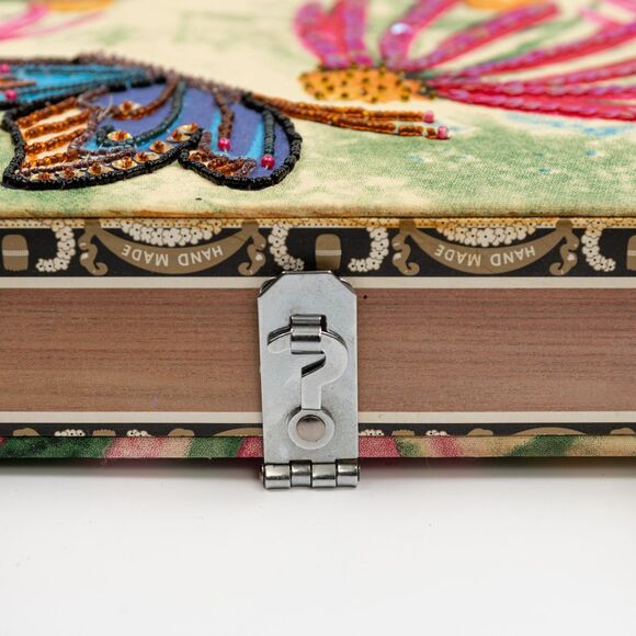 Hand made Cigar box purse case beaded handle - Picture 9 of 11